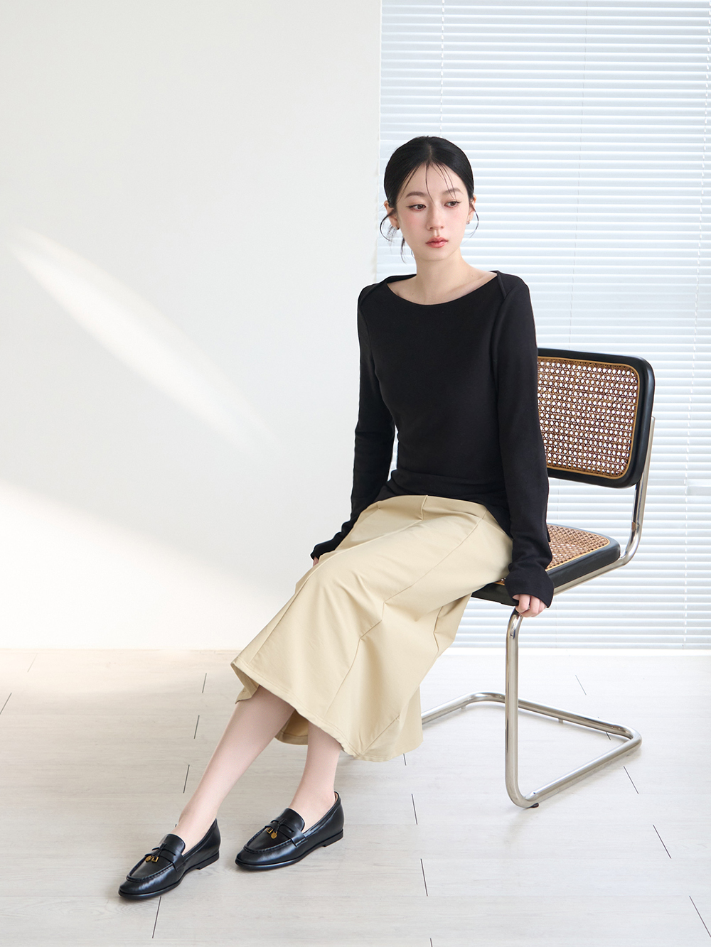 【真皮系列】親膚空氣棉平底樂福鞋 黑色