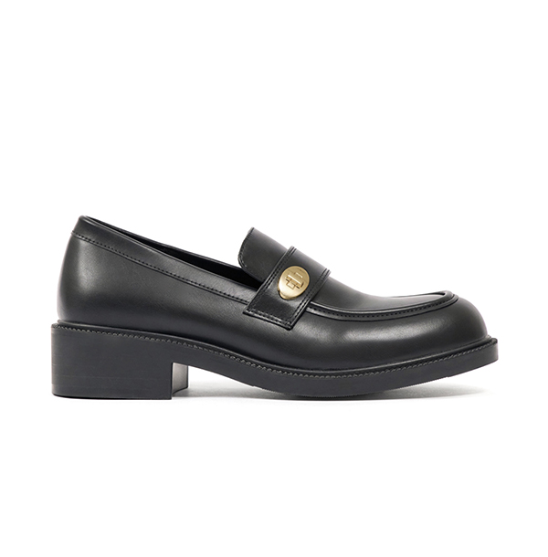 Gold Buckle Round-Toe Loafers Black