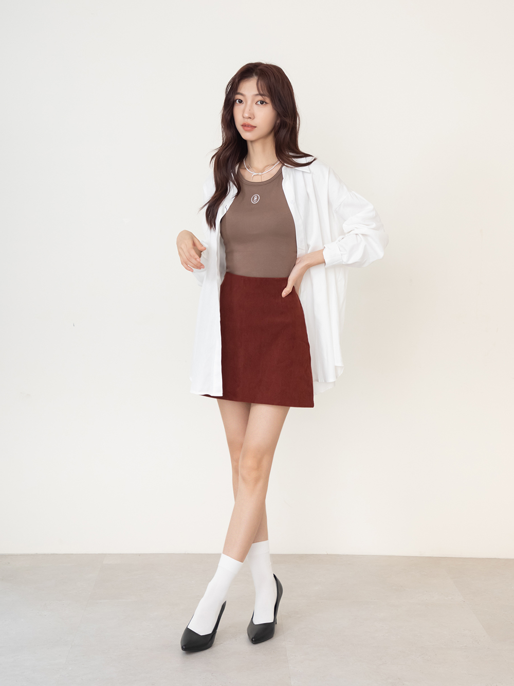 俐落雅緻尖頭斜口高跟鞋 黑色