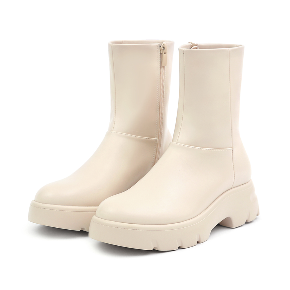 Futuristic Lightweight Sole Slim Boots Beige