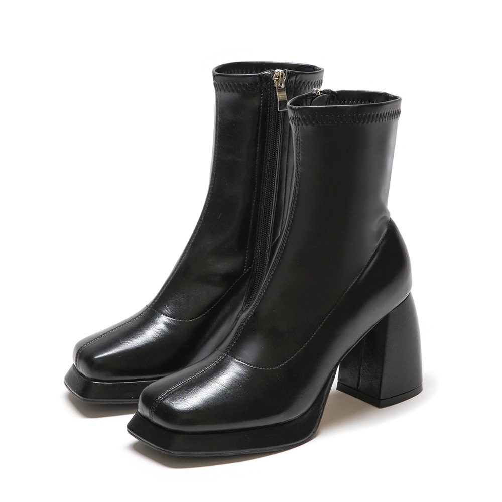 女神降臨．加厚水台高跟瘦瘦短靴 時尚黑