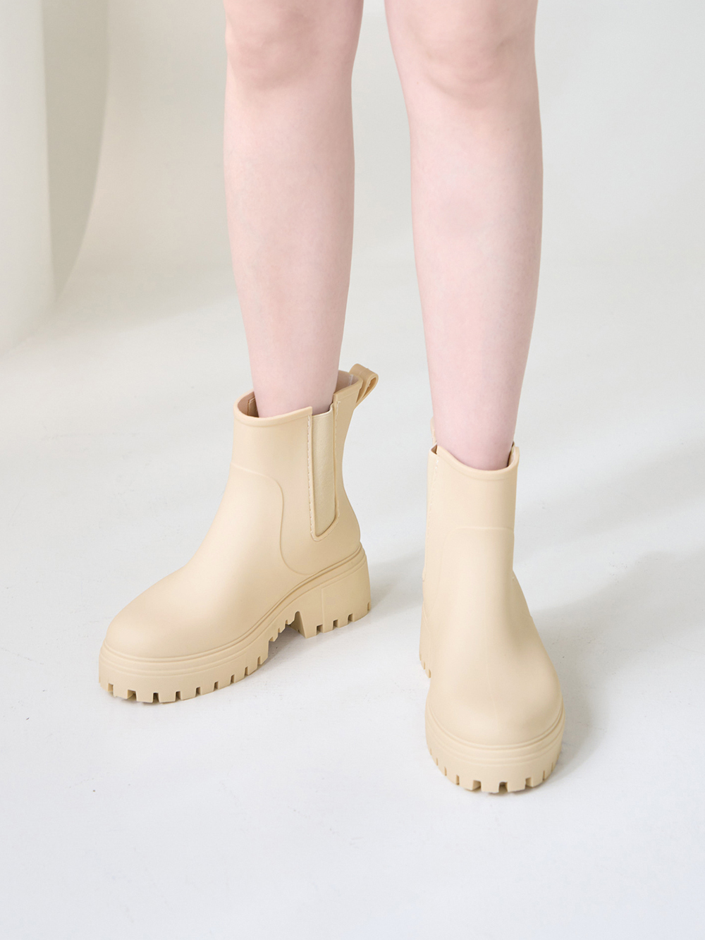 【機能鞋墊】鬆緊拼接內增高切爾西雨靴 米白色