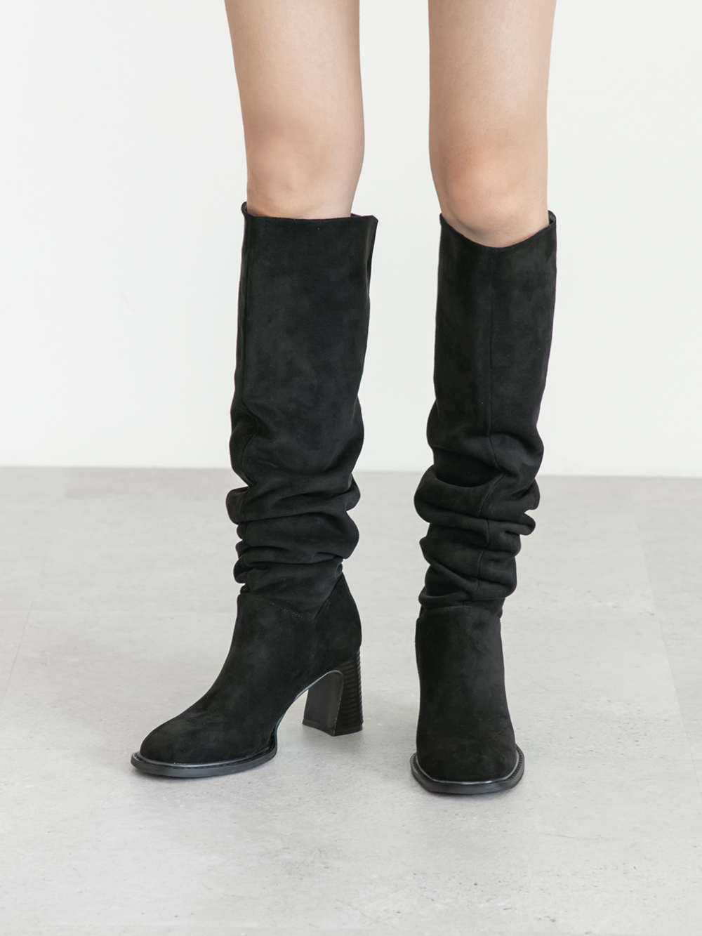 曠野玫瑰圓頭木紋跟堆堆長靴 黑色