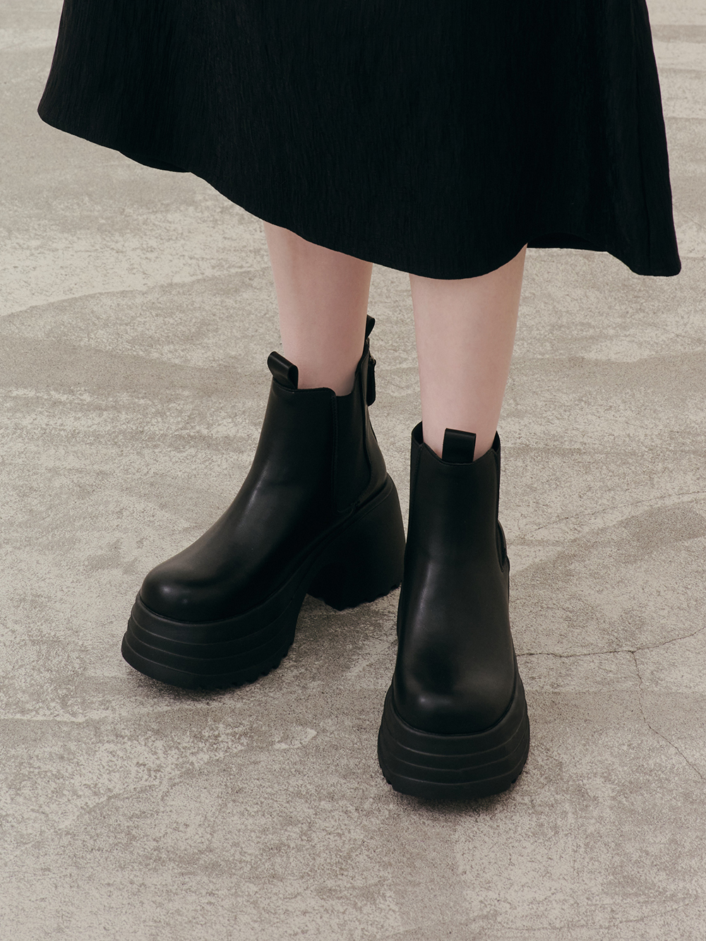 愛豆指定厚底切爾西短靴 黑色