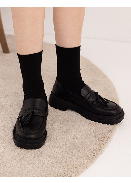 Tassel Thick Sole Loafers Black
