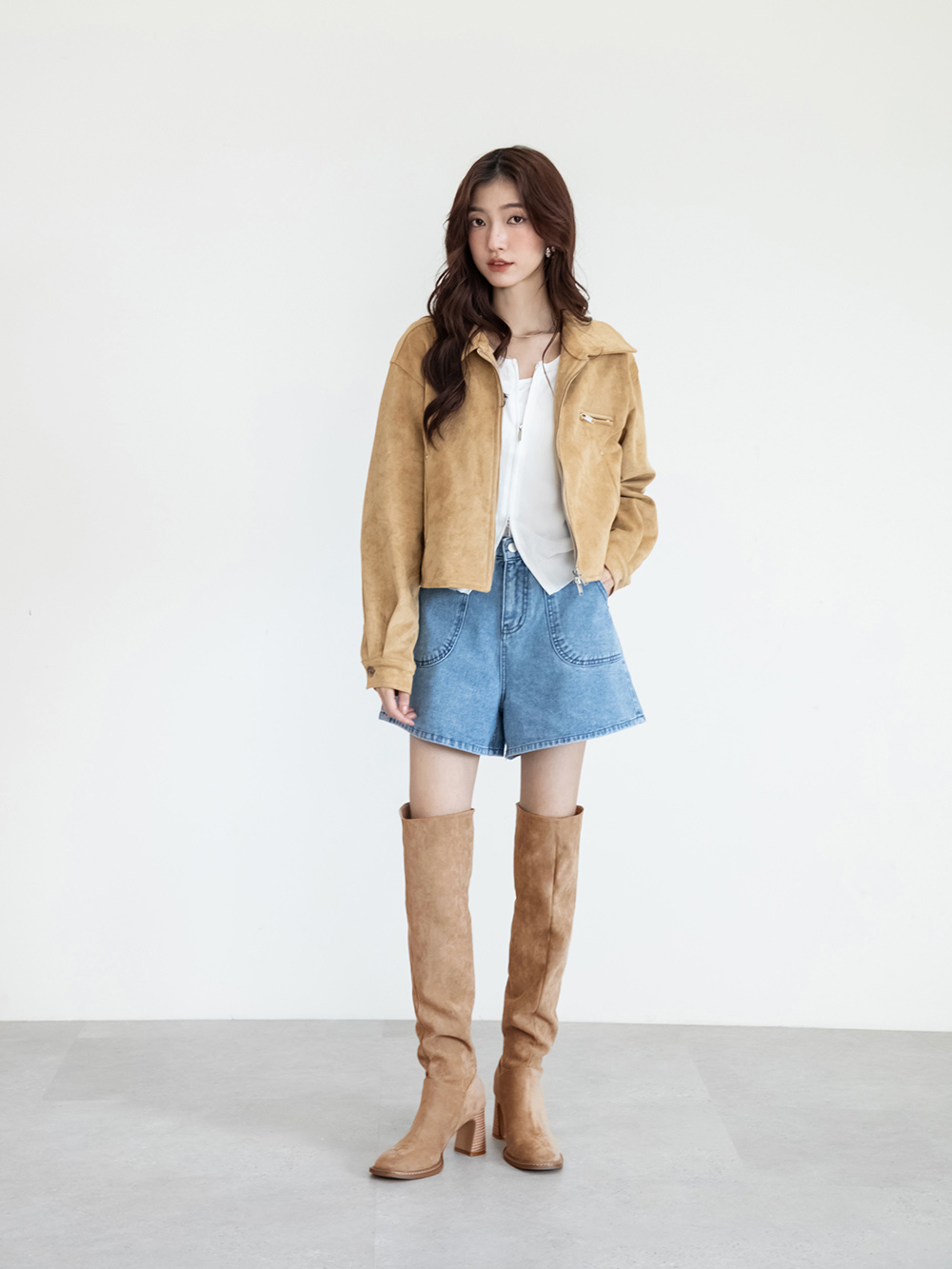 曠野玫瑰圓頭木紋跟堆堆長靴 杏色