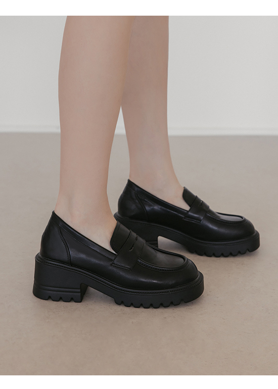 Lightweight Thick Sole Mid-Heel Loafers Black