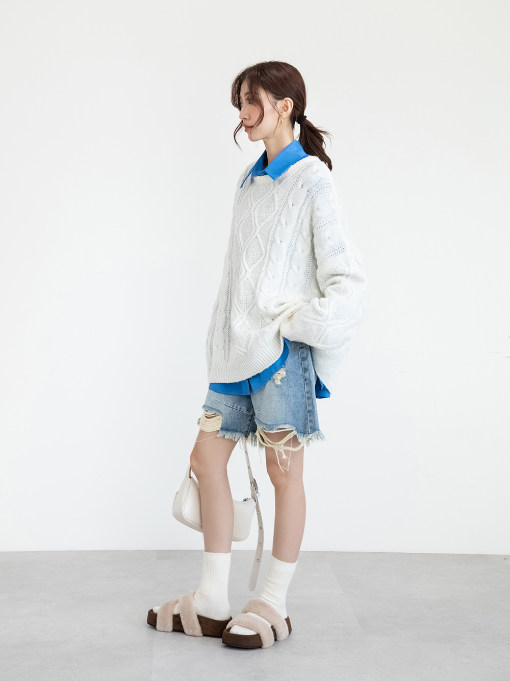 軟萌毛毛一字雙帶厚底拖鞋 杏色