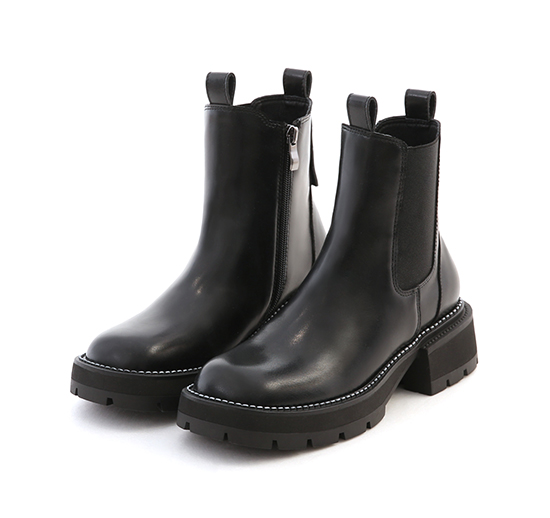 Square Toe Thick Sole Chelsea Boots Black