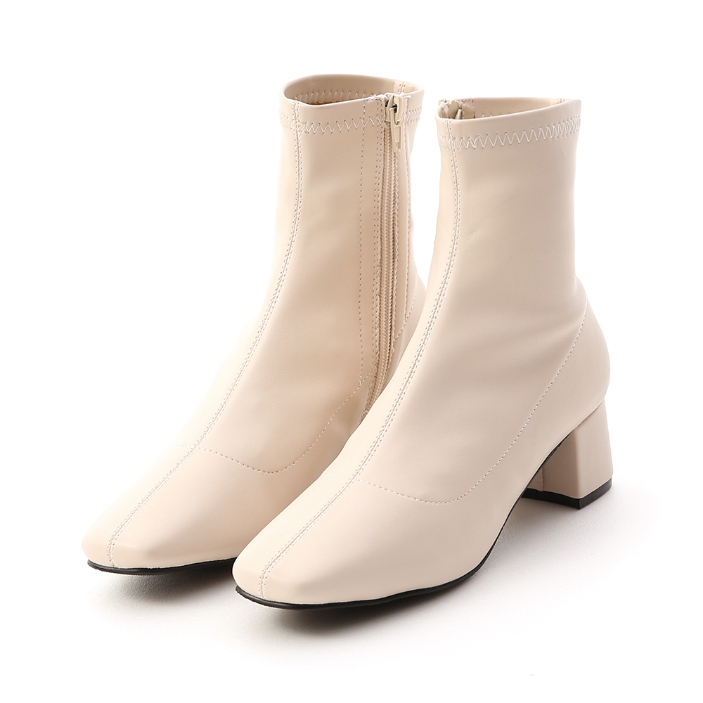 秋冬定番．素面合腿中跟方頭襪靴 人氣米白