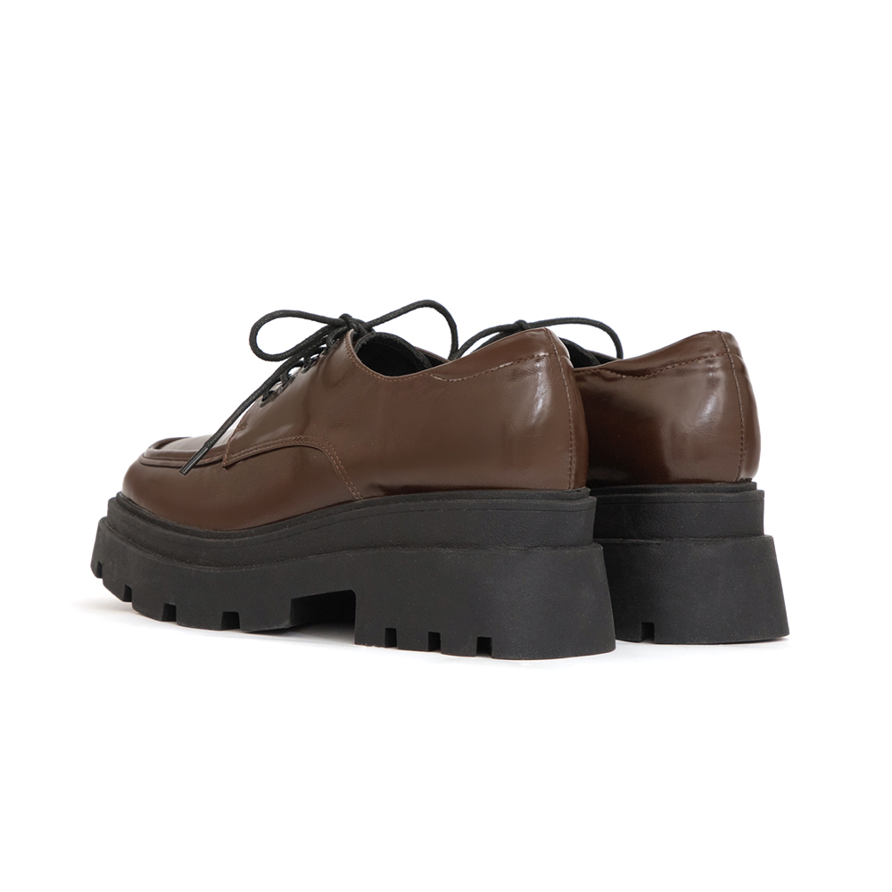 霸總風格方頭厚底鋸齒德比鞋 咖啡色