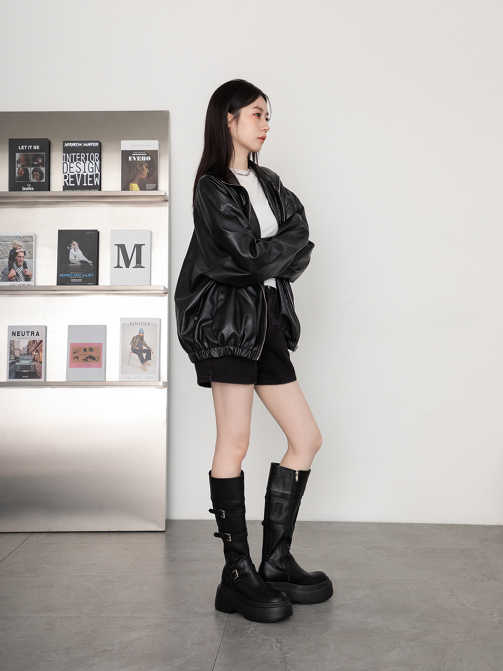 霸氣登場Plus級釦環加厚底釦環長靴 時尚黑