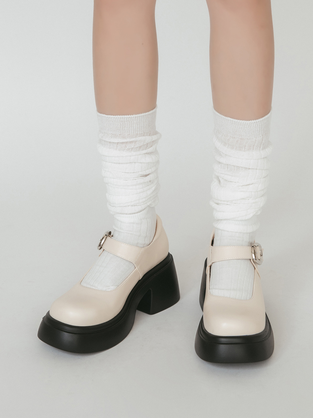 夢幻舞台．輕量加厚底銀釦瑪莉珍鞋 香草米