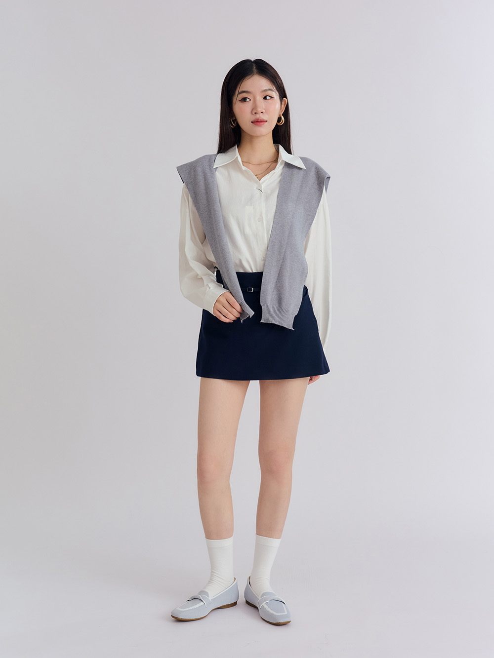 【3D零感雲織鞋】雙色拼接扭結方頭樂福鞋 象牙灰