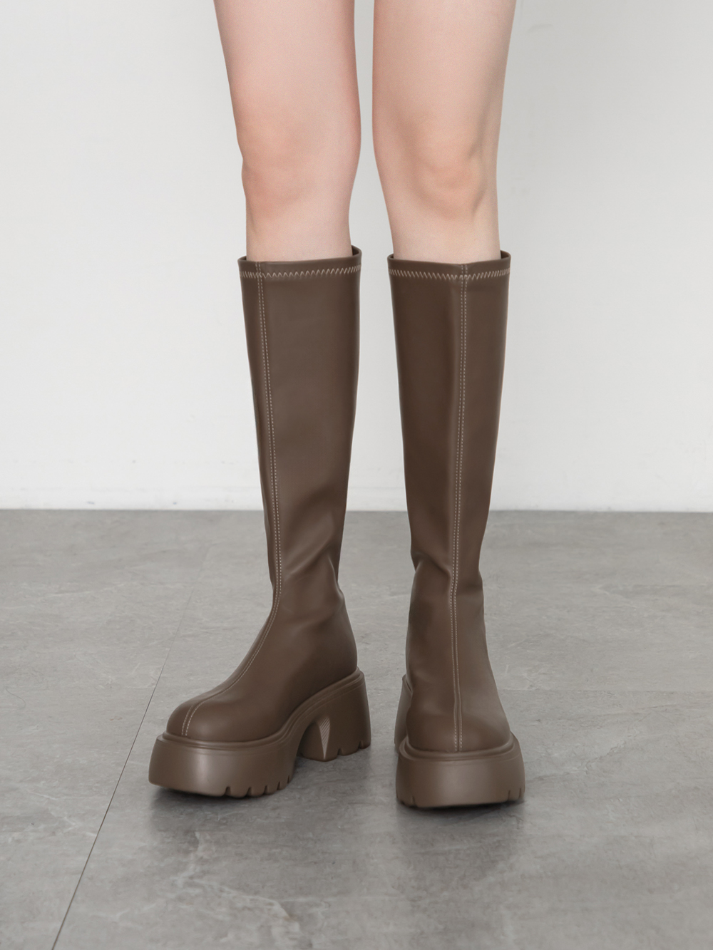 超強魅力．輕量波浪底瘦瘦長靴 復古咖