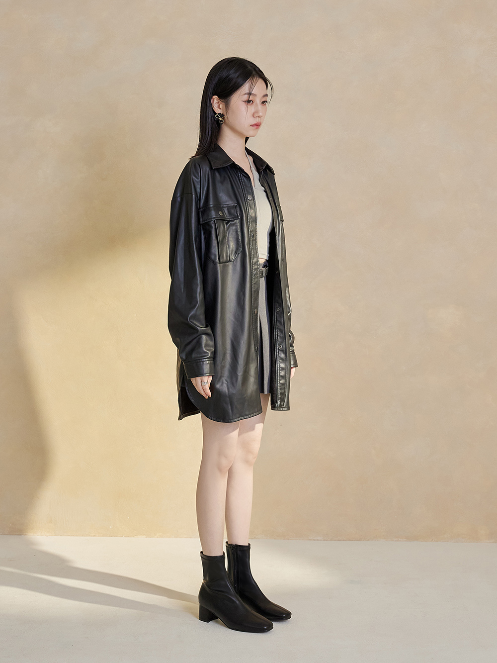 秋冬定番．素面合腿中跟方頭襪靴 時尚黑