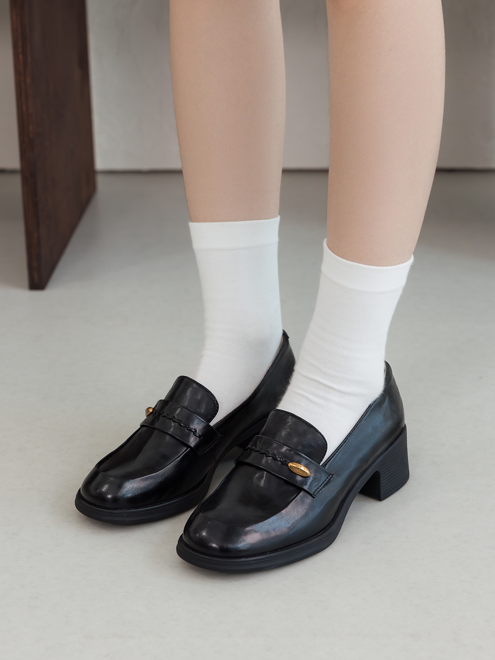 【真皮系列】編織小金豆靜音樂福鞋 黑色