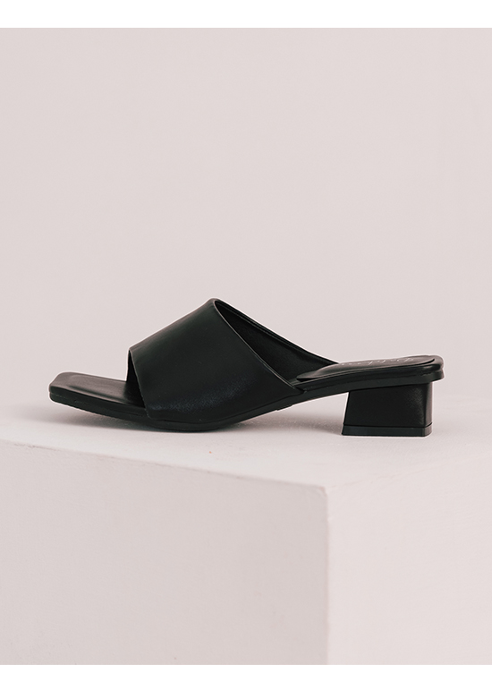 Irregular Strap Square Toe Low Heel Sandals Black