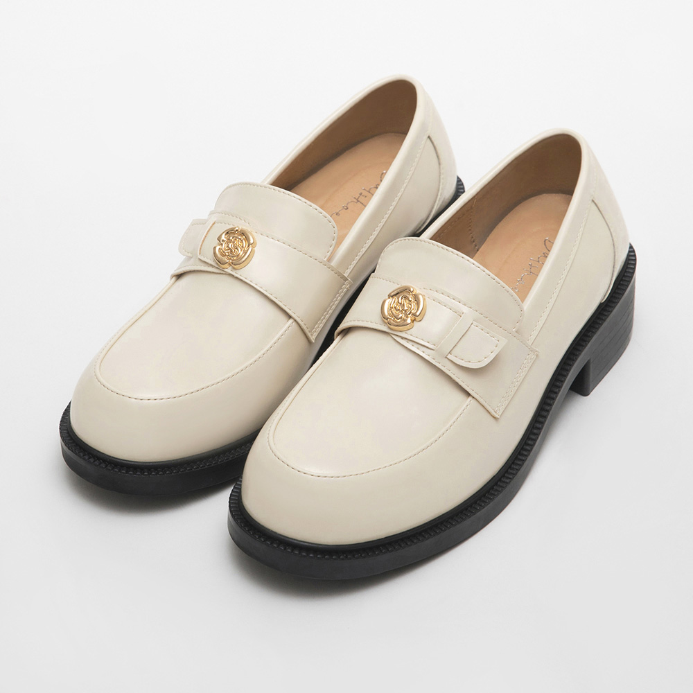 Camellia Embellished Round Toe Loafers Vanilla