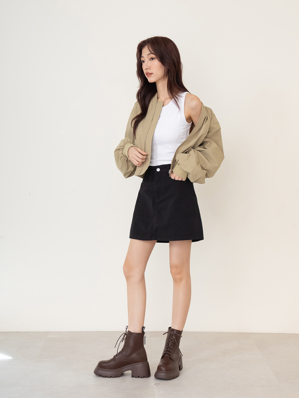 女團風輕量厚底綁帶短靴 咖啡色