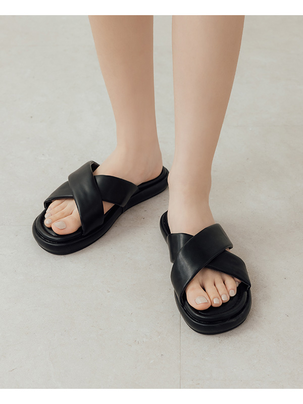 Comfy Candy Crossed Airsoft Slippers Black