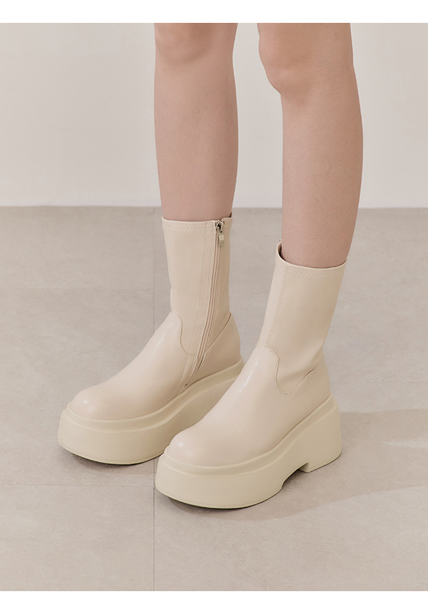 Chunky Platform Slimming Boots Vanilla