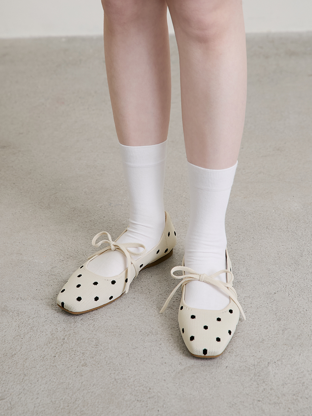 【3D零感雲織鞋】綁帶方頭瑪莉珍鞋 點點白
