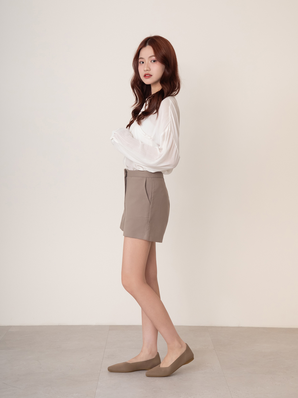 【3D零感雲織鞋】小V口尖頭通勤包鞋 摩卡色